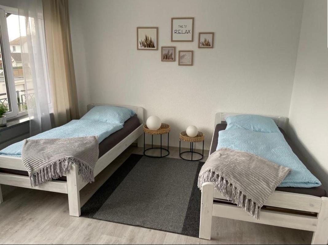 Fewo Mit Terasse Neuwied & Koblenz Bagian luar foto